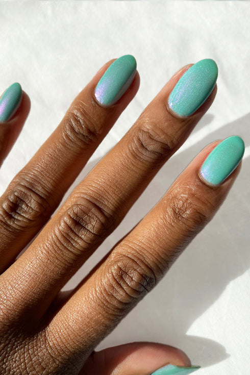 PARADISO NAGELLAK